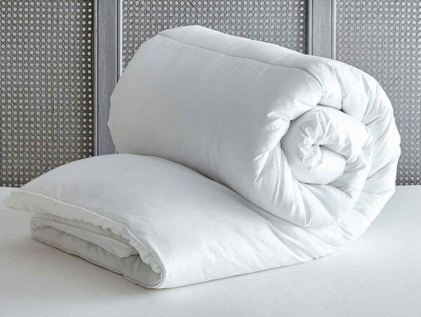 Hotel Quality Hollowfibre Duvet Quilt All Togs Available