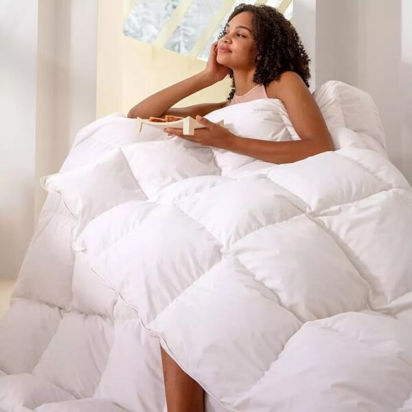 Luxury 10.5 Tog Goose Feathers & Down Duvet/Quilt Bedding