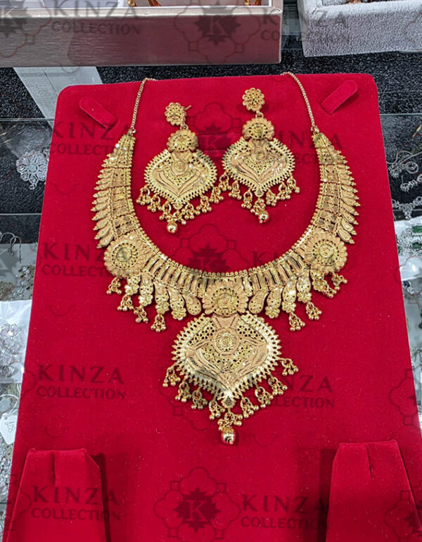 premium quality1.5 g gold plated neckless set n 14 Premium quality1.5 G Gold Plated Neckless set N-18
