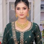 premium quality1.5 g gold plated neckless set n 25