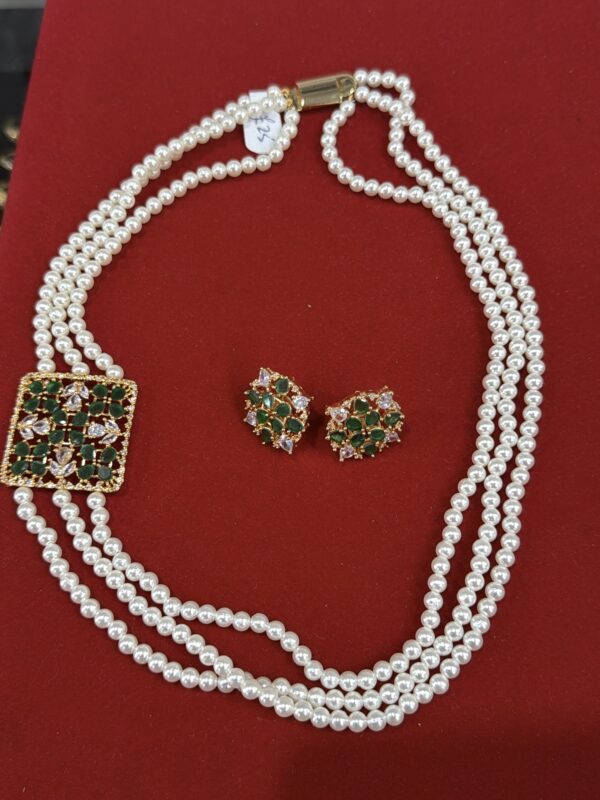 Luxury Multi-Strand Pearl Necklace Set with Matching Earrings 004